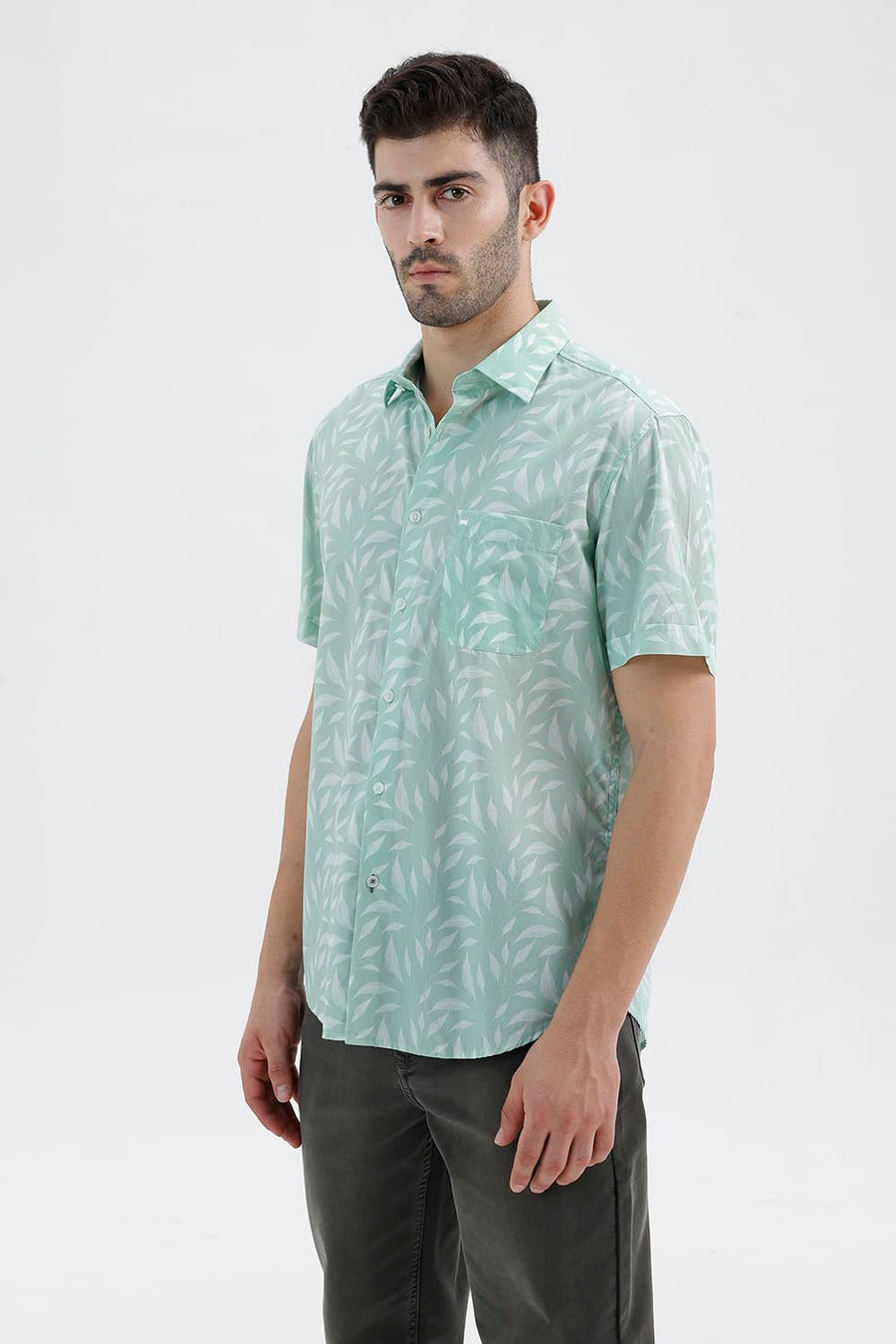 BASICS SLIM FIT GOSSAMER GREEN COTTON PRINTED HALFSLEEVES SHIRT