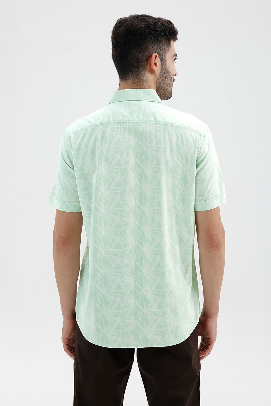 BASICS SLIM FIT SPRAY GREEN COTTON VISCOSE PRINTED HALFSLEEVES SHIRT