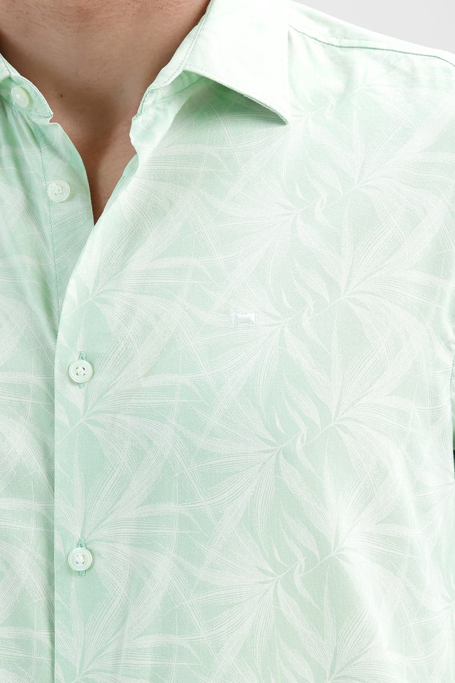 BASICS SLIM FIT SPRAY GREEN COTTON VISCOSE PRINTED HALFSLEEVES SHIRT