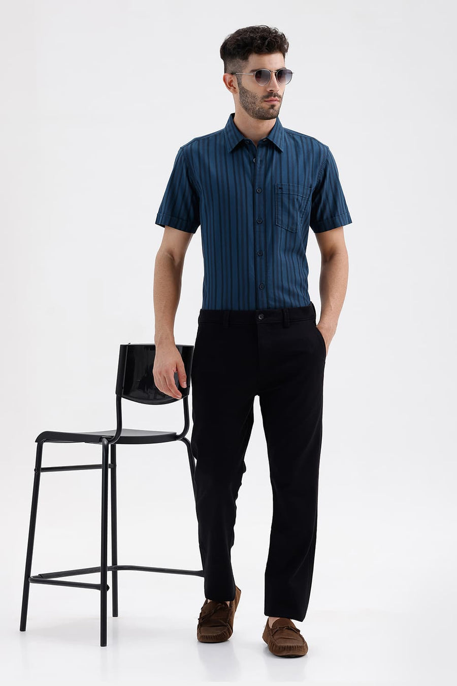 BASICS SLIM FIT LEGION NAVY COTTON HERRING BONE STRIPE HALFSLEEVES SHIRT