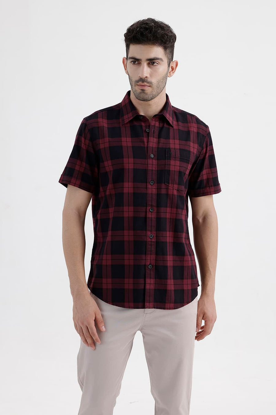 BASICS SLIM FIT RUMBA MAROON COTTON HERRING BONE CHECKS HALFSLEEVES SHIRT