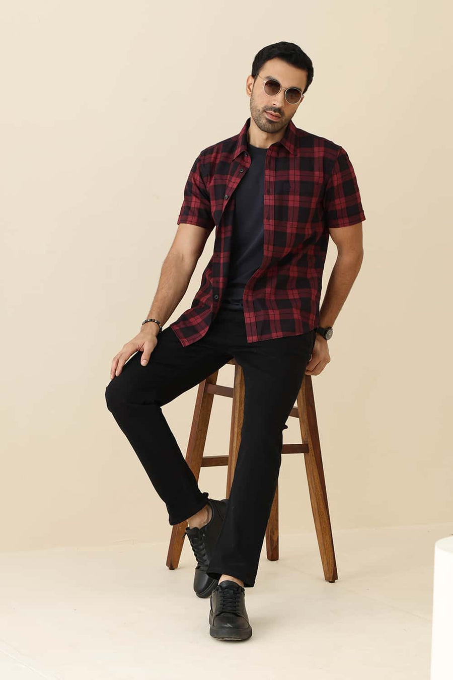 Basics Slim Fit Rumba Maroon Cotton Herring Bone Checks Halfsleeves Shirt