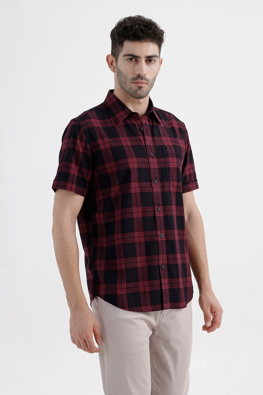 BASICS SLIM FIT RUMBA MAROON COTTON HERRING BONE CHECKS HALFSLEEVES SHIRT