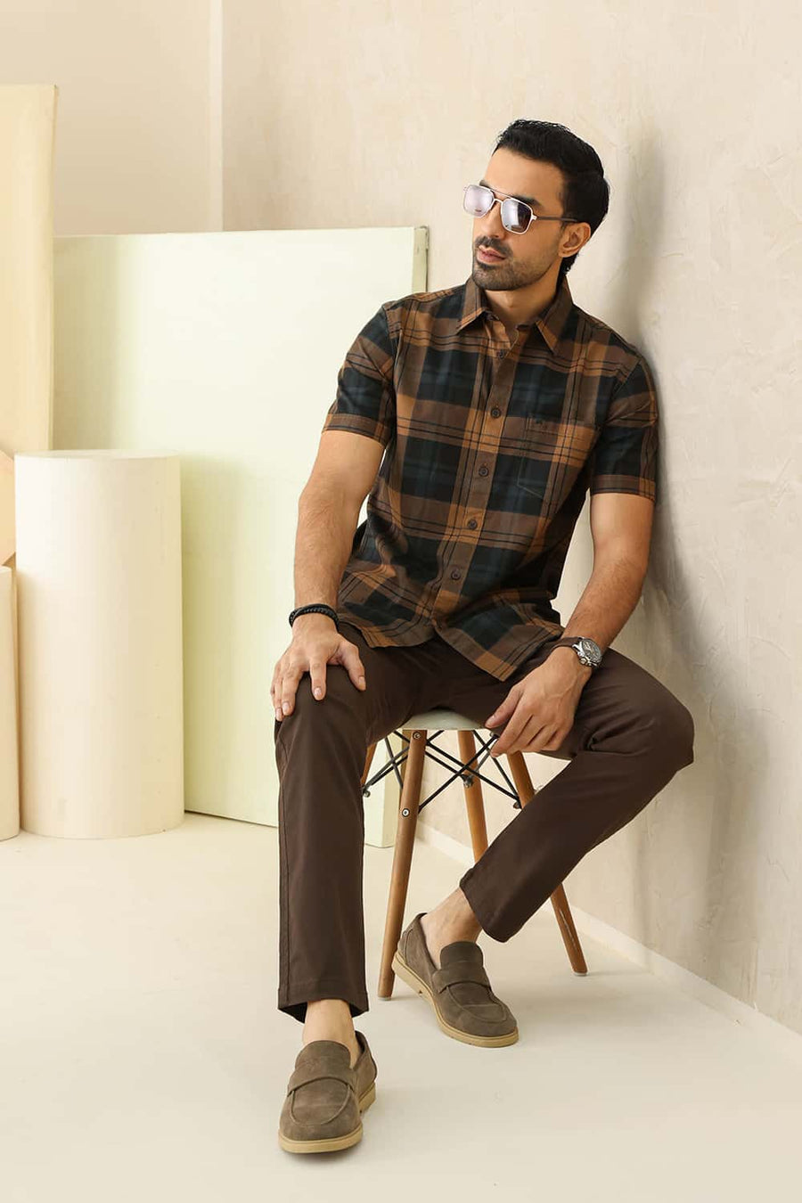 Basics Slim Fit Limo Brown Cotton Herring Bone Checks Halfsleeves Shirt