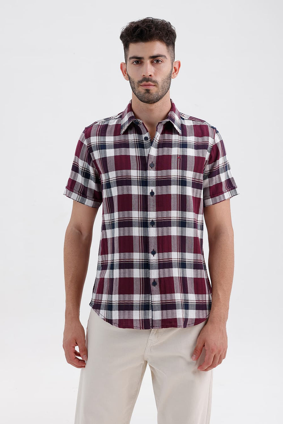 BASICS SLIM FIT TAWNY MAROON COTTON DOBBY CHECKS HALFSLEEVES SHIRT