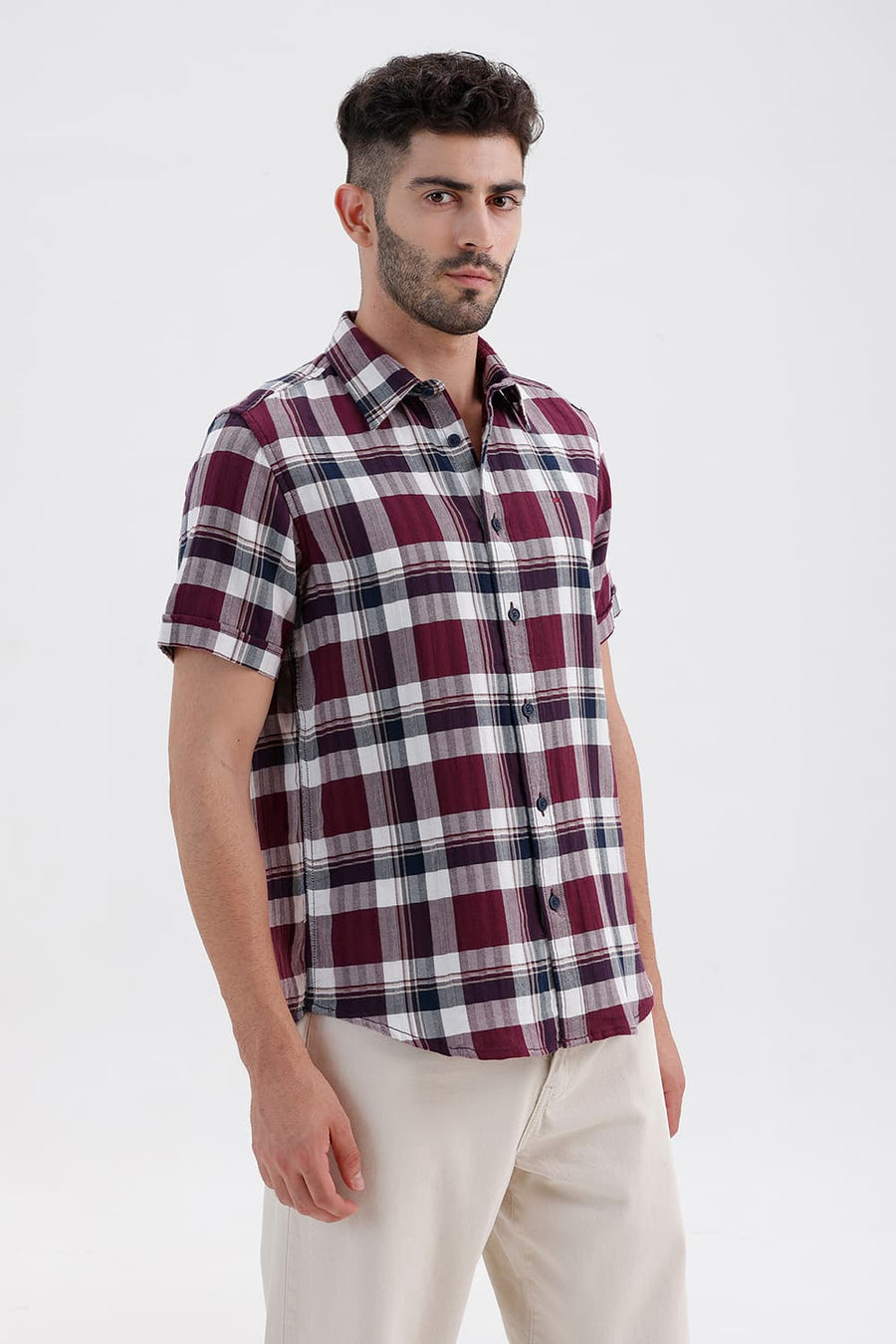 BASICS SLIM FIT TAWNY MAROON COTTON DOBBY CHECKS HALFSLEEVES SHIRT