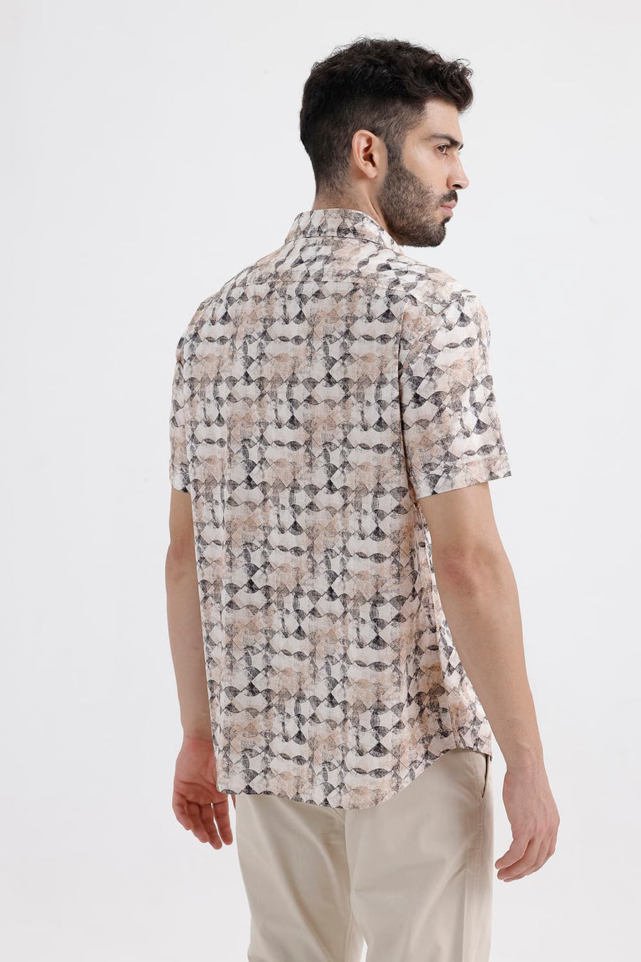 BASICS SLIM FIT BROWN ALYSSUM COTTON VISCOSE DIGITAL PRINTED HALFSLEEVES SHIRT