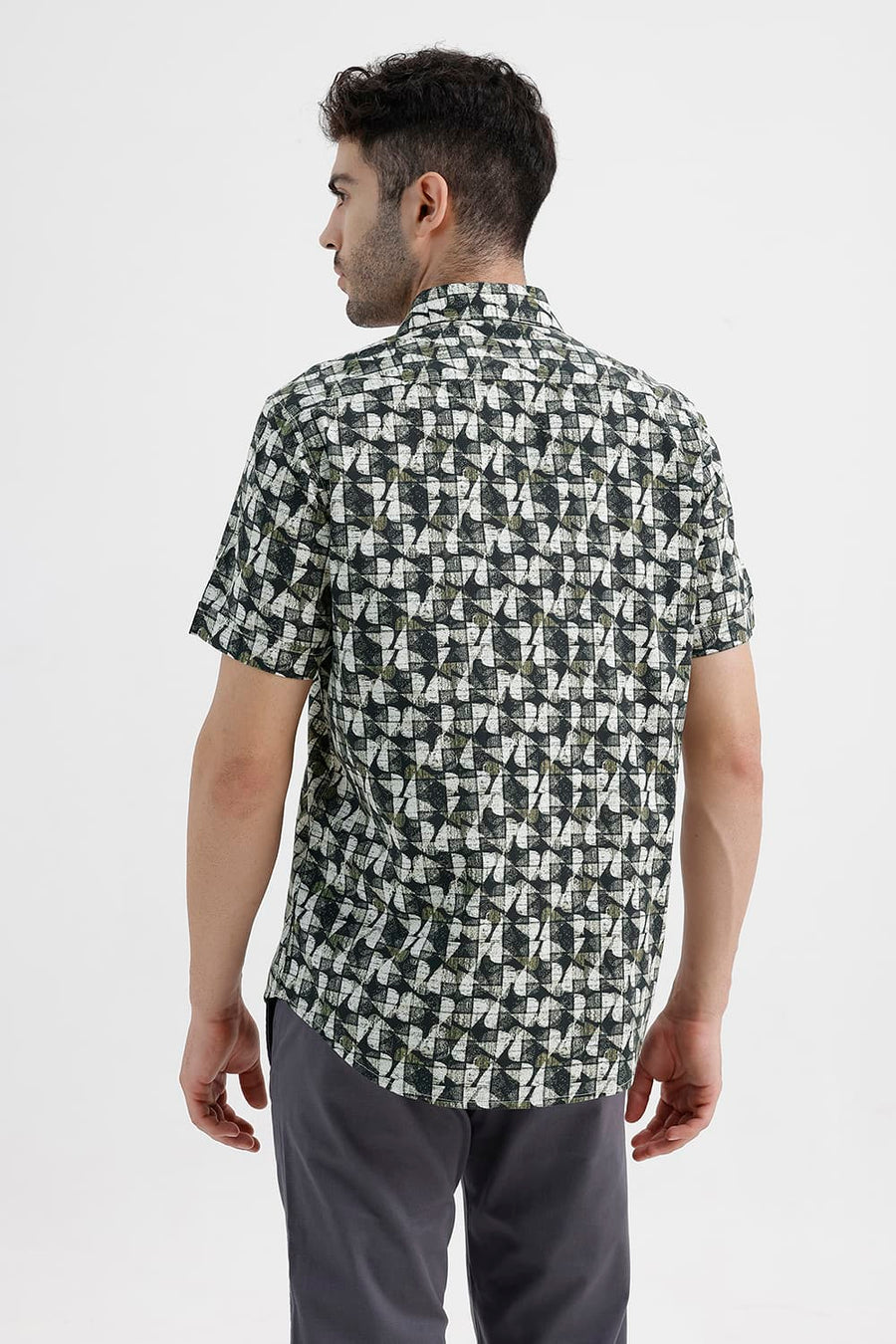 BASICS SLIM FIT BLACK GRAPHITE COTTON VISCOSE DIGITAL PRINTED HALFSLEEVES SHIRT
