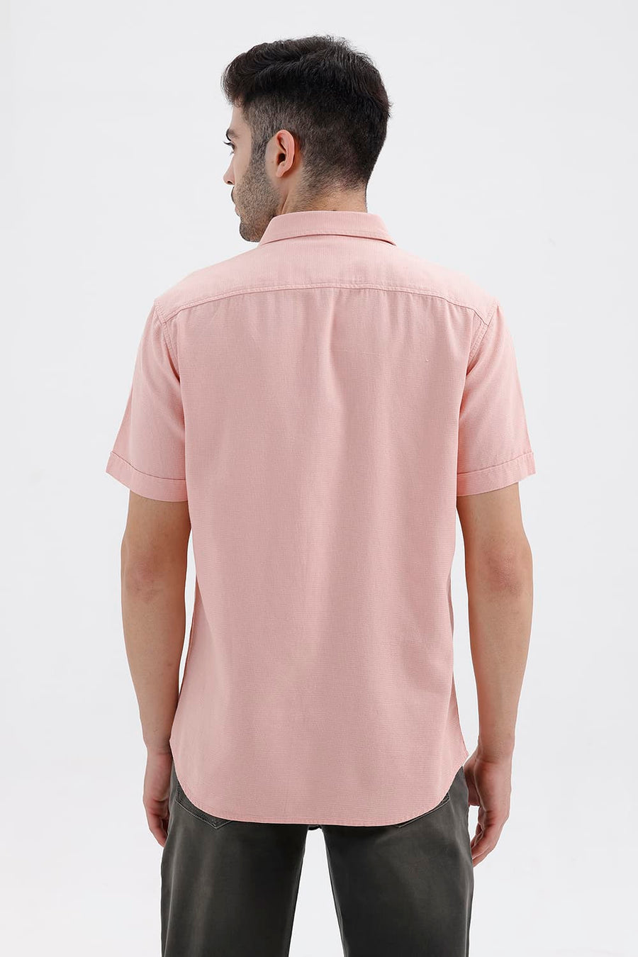 BASICS SLIM FIT MELLOW PEACH COTTON VISCOSE DOBBY HALFSLEEVES SHIRT
