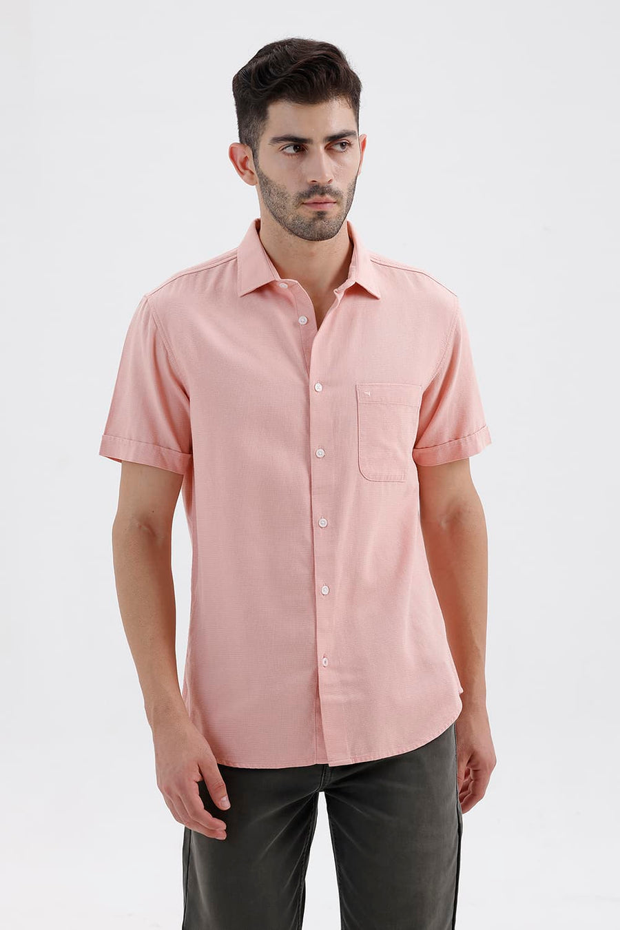 BASICS SLIM FIT MELLOW PEACH COTTON VISCOSE DOBBY HALFSLEEVES SHIRT