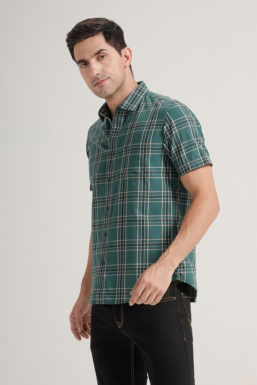 BASICS SLIM FIT GREEN TWILL CHECKS HALFSLEEVES SHIRT