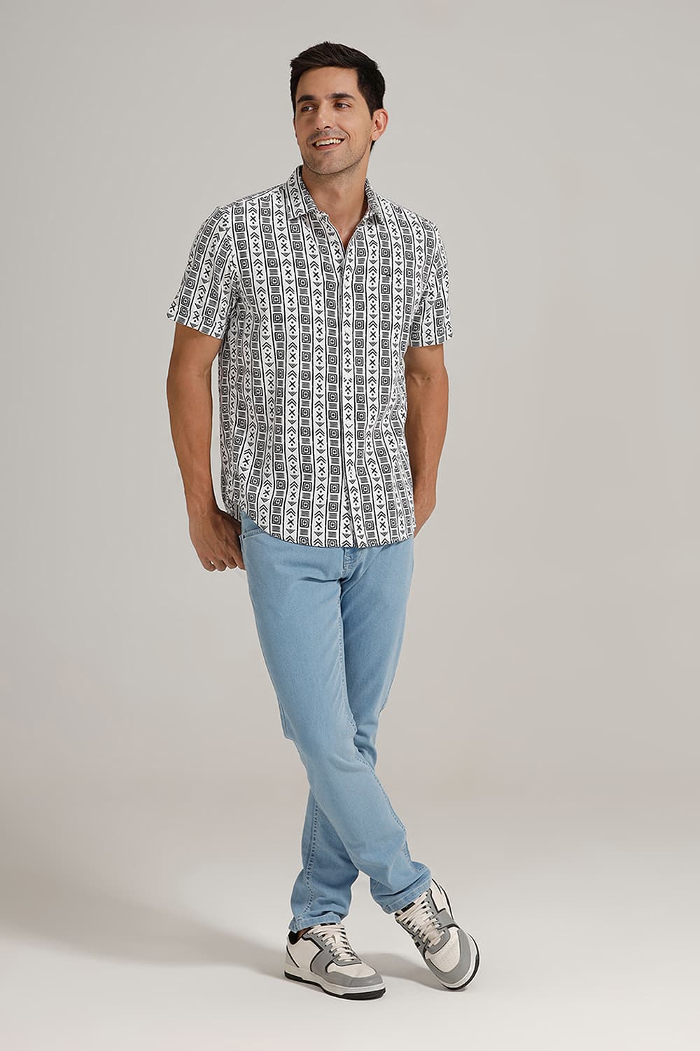 SLIM FIT COTTON HOPSACK PRINTED HALFSLEEVES SHIRT