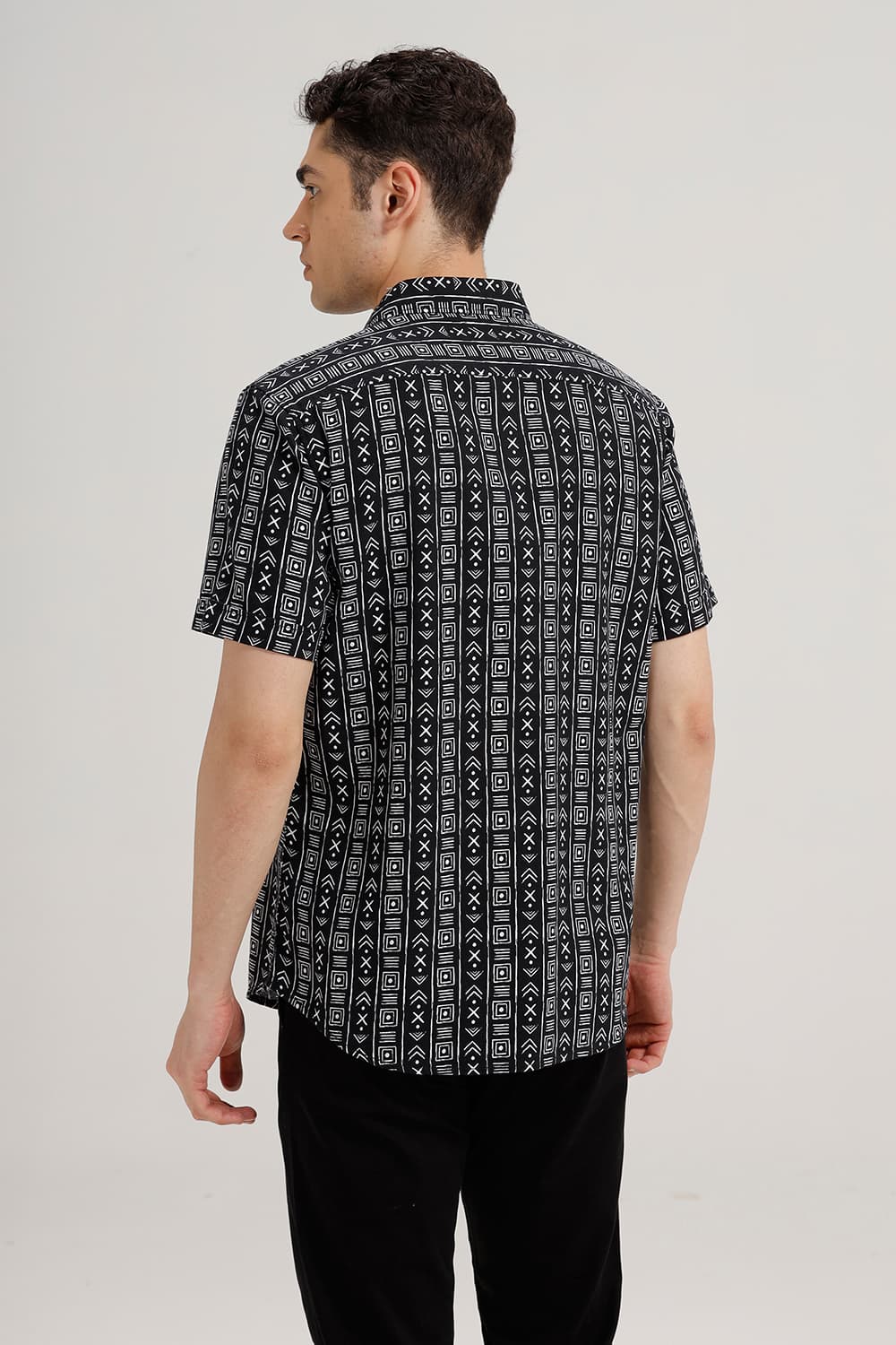 SLIM FIT COTTON HOPSACK PRINTED HALFSLEEVES SHIRT