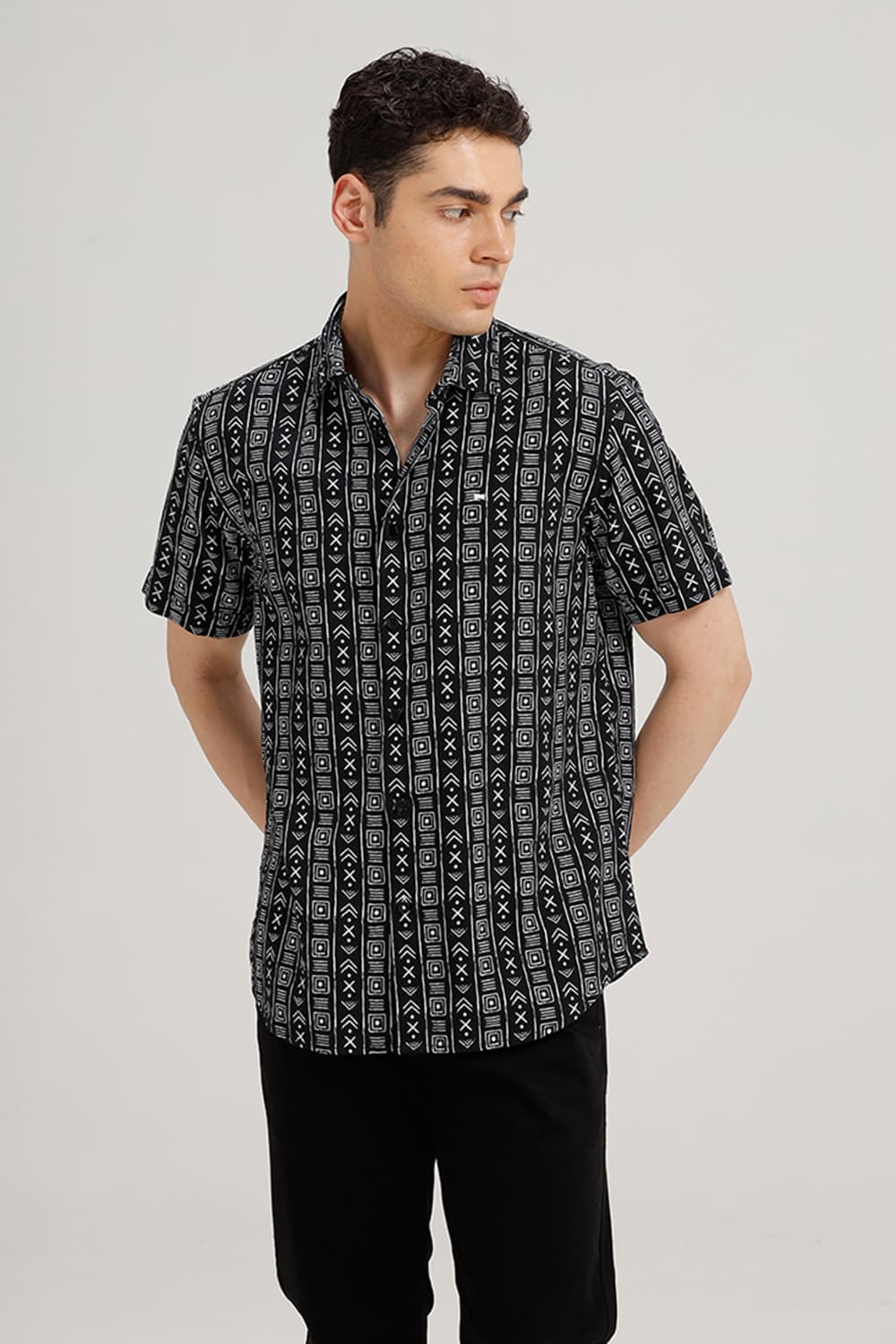 SLIM FIT COTTON HOPSACK PRINTED HALFSLEEVES SHIRT