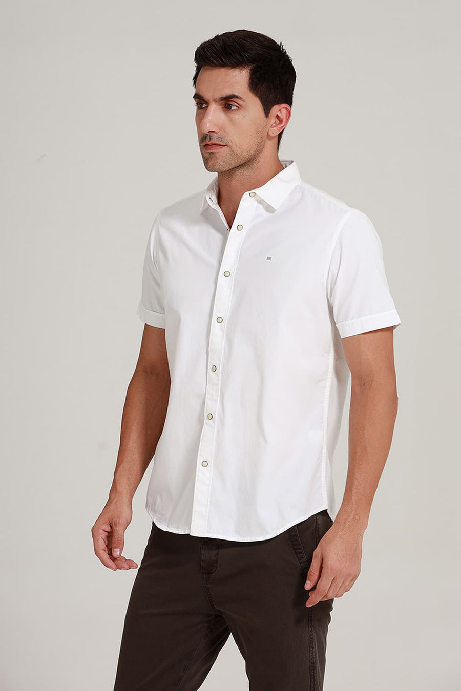 BASICS SLIM FIT WHITE COTTON TWILL HALFSLEEVES SHIRT