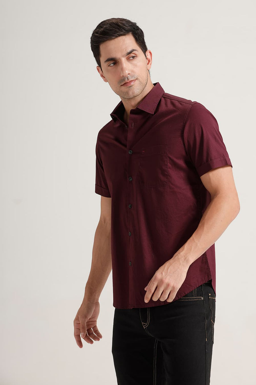 BASICS SLIM FIT WINE COTTON TWILL HALFSLEEVES SHIRT