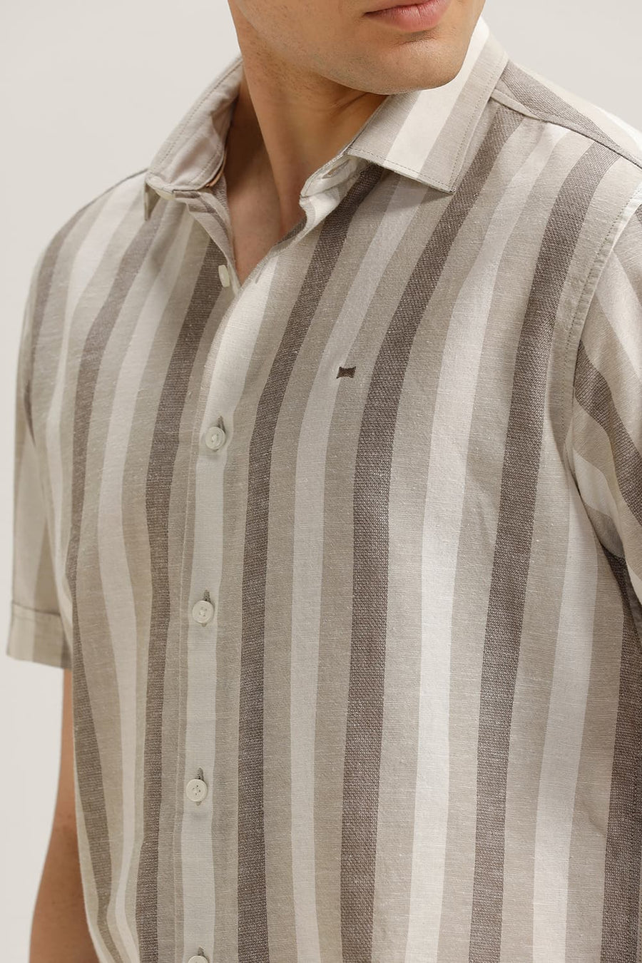 BASICS SLIM FIT OLIVE COTTON LENO DOBBY STRIPE HALFSLEEVES SHIRT