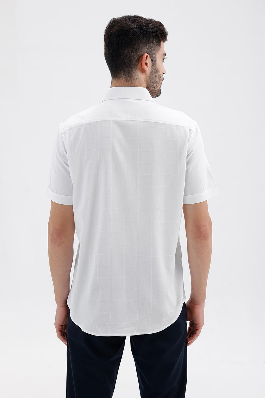 BASICS SLIM FIT BRILLIANT WHITE VISCOSE POLYESTER STRETCH SELF CHECKS HALFSLEEVES SHIRT
