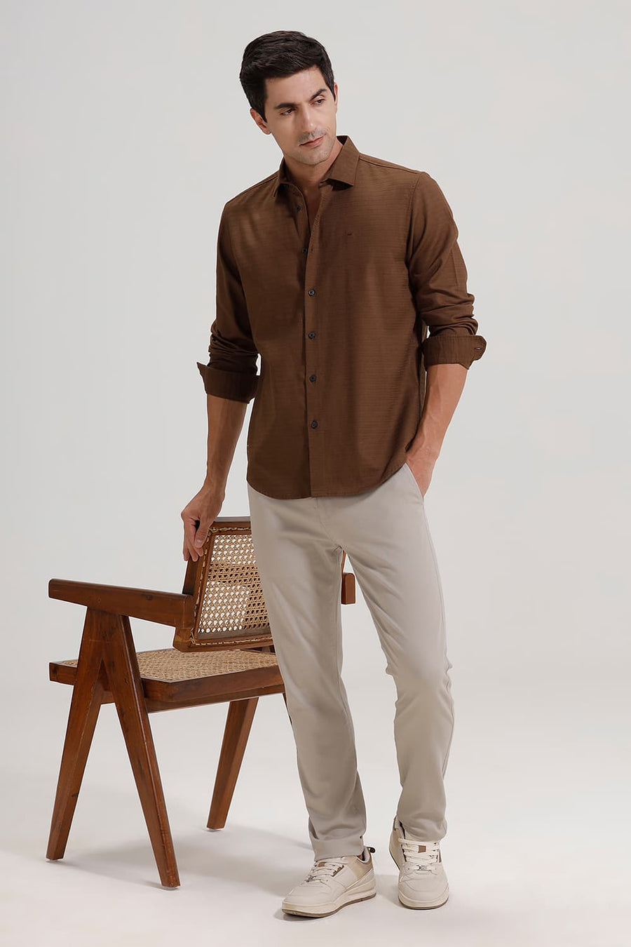 BASICS SLIM FIT BISON BROWN COTTON SLUB TWILL SHIRT