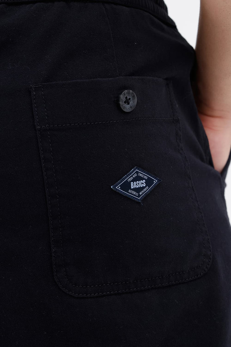 BASICS COMFORT FIT BLACK ROBE COTTON TWILL SHORTS
