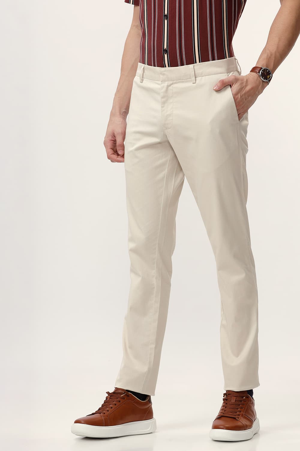 TAPERED FIT COTTON STRETCH DOBBY TROUSER