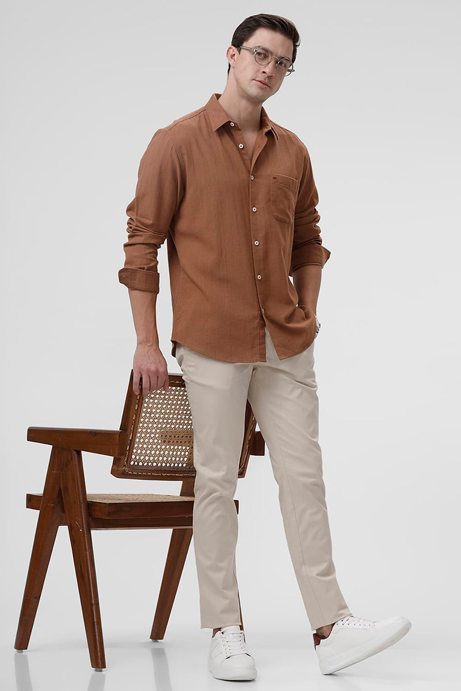 BASICS TAPERED FIT SAFARI BEIGE COTTON STRETCH DOBBY TROUSER