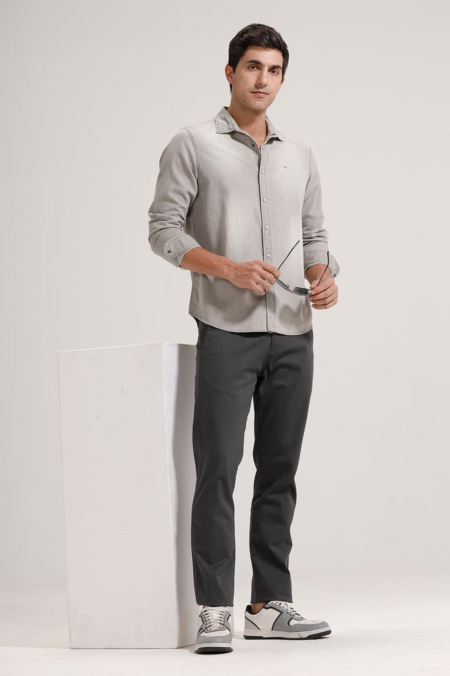BASICS TAPERED FIT RAVEN GREY COTTON STRETCH TROUSER