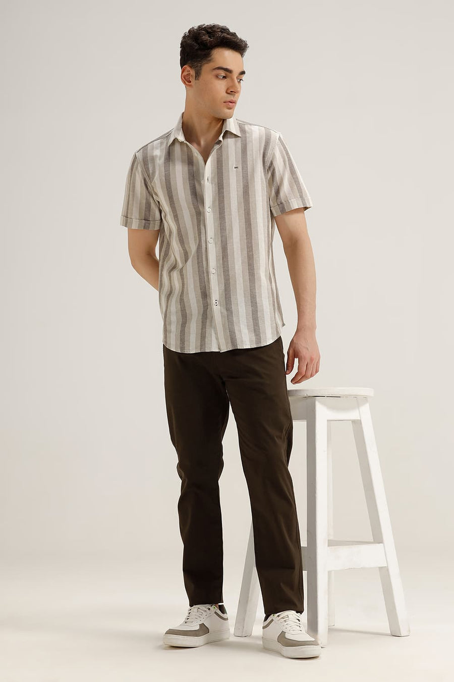BASICS TAPERED FIT BELUGA OLIVE COTTON STRETCH TROUSER