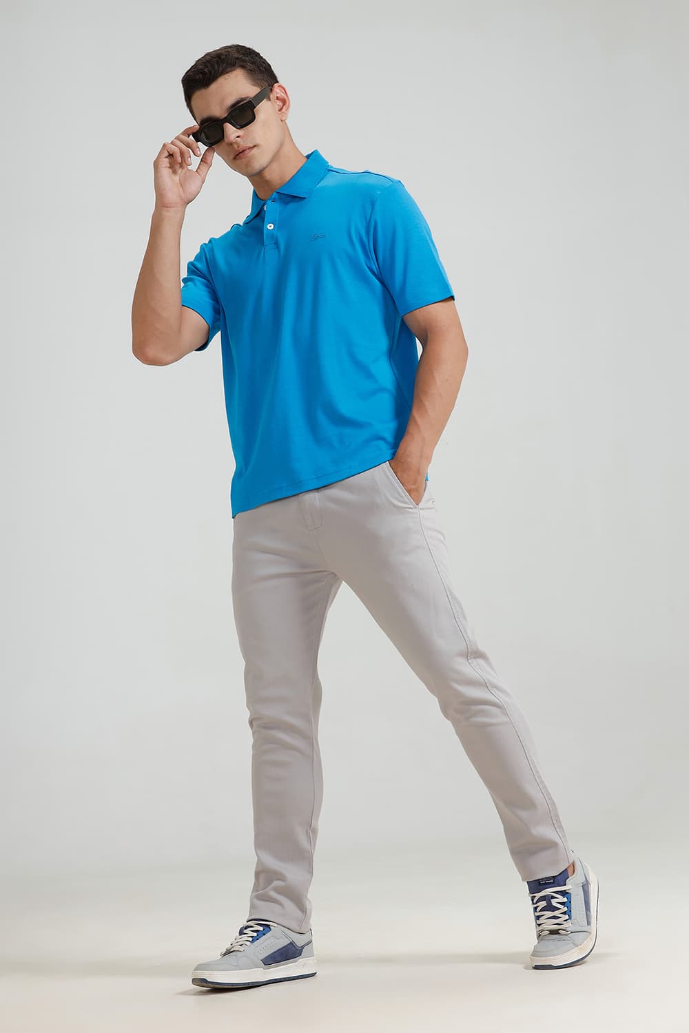 TAPERED FIT COTTON STRETCH TROUSER