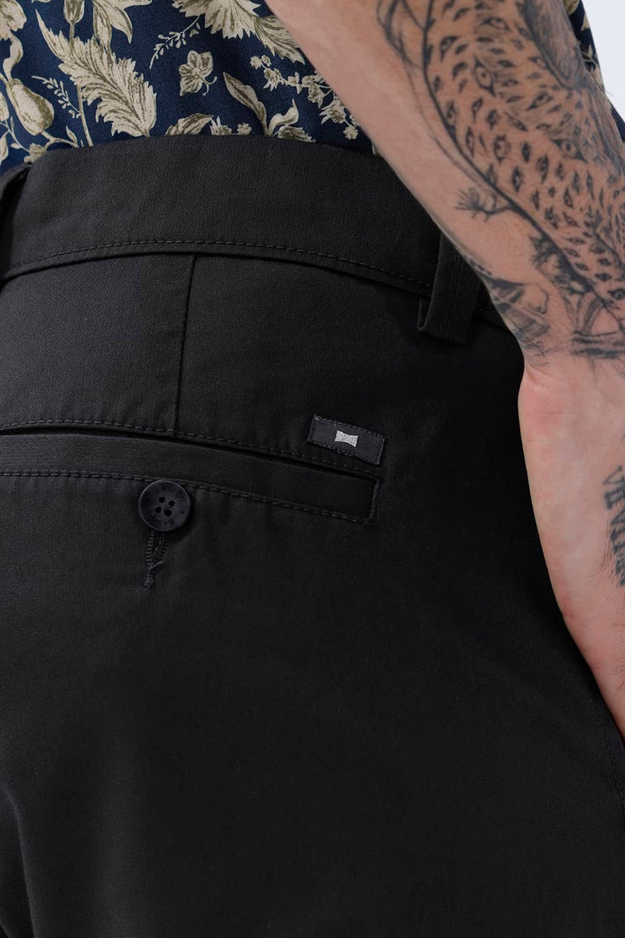 BASICS TAPERED FIT  COTTON STRETCH STRUCTURE TROUSER