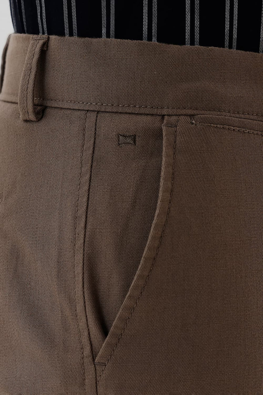 BASICS TAPERED FIT SHITAKE BROWN COTTON STRETCH STRUCTURE TROUSER