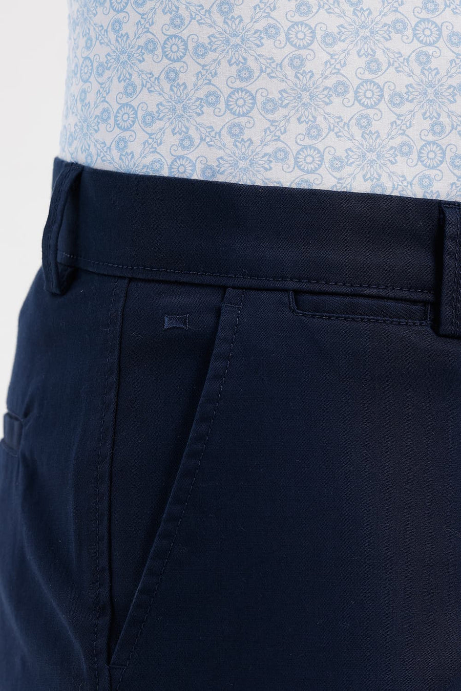 BASICS TAPERED FIT COLLGIATE NAVY COTTON STRETCH STRUCTURE TROUSER