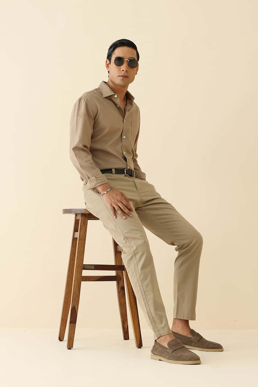 Basics Tapered Fit Oak Khaki Cotton Stretch Structure Trouser