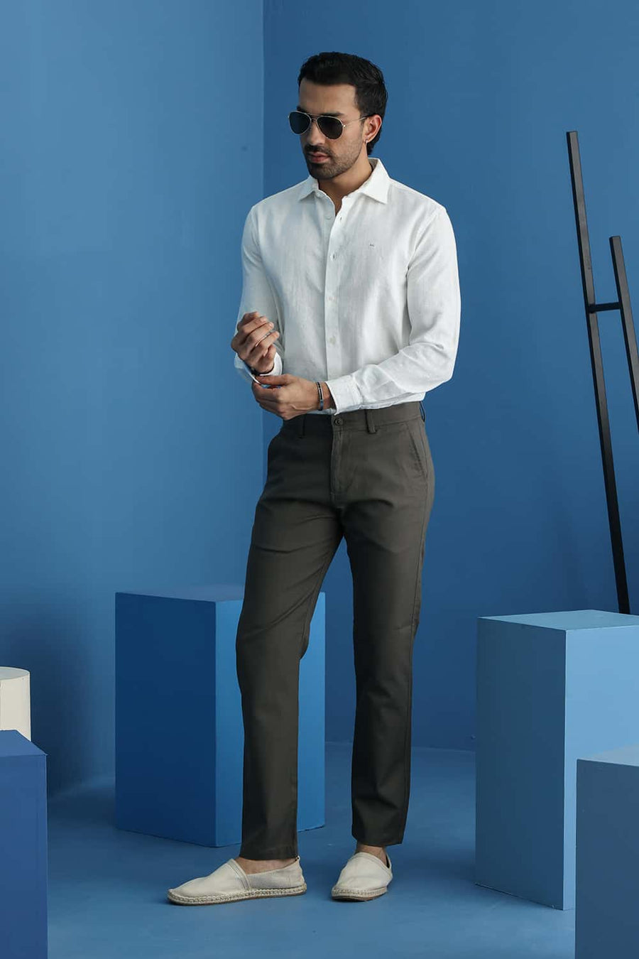 BASICS TAPERED FIT FOREST NIGHT GREEN COTTON TENCEL STRETCH STRUCTURE TROUSER