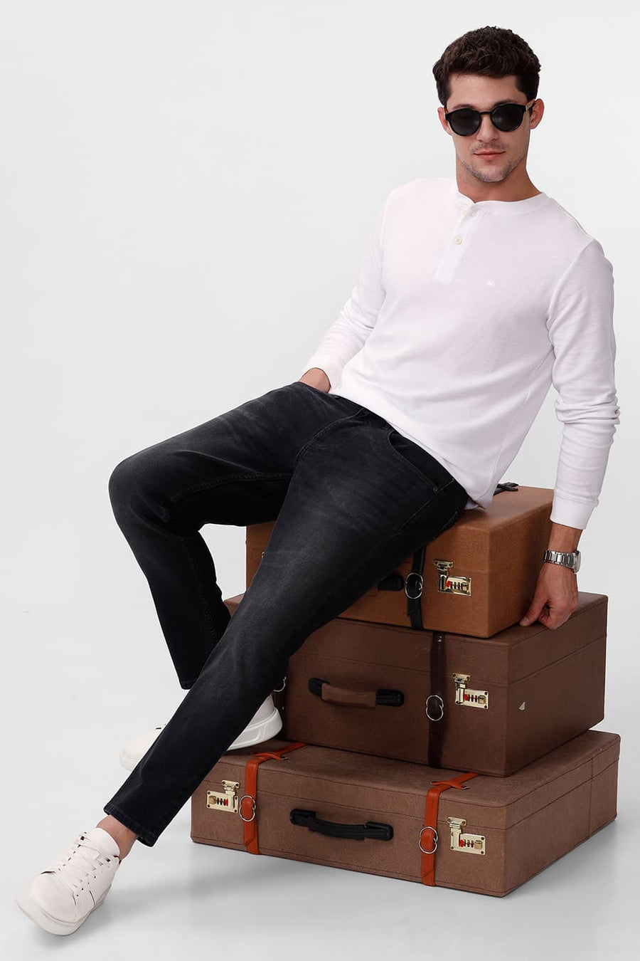 BASICS REGULAR FIT BRIGHT WHITE COTTON POLYESTER HENELY T-SHIRT
