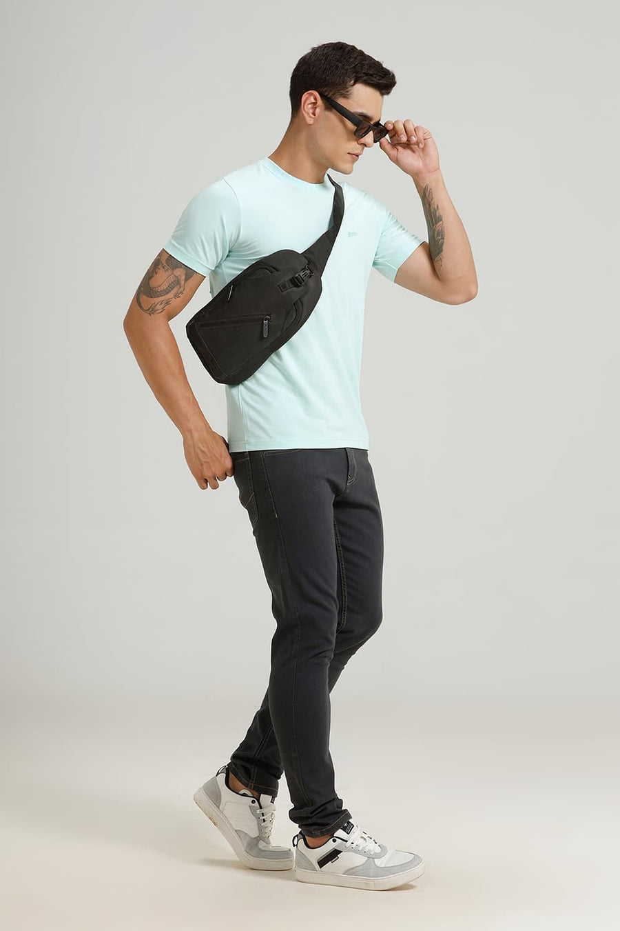 BASICS REGULAR FIT FAIR AQUA COTTON STRETCH CREW T-SHIRT