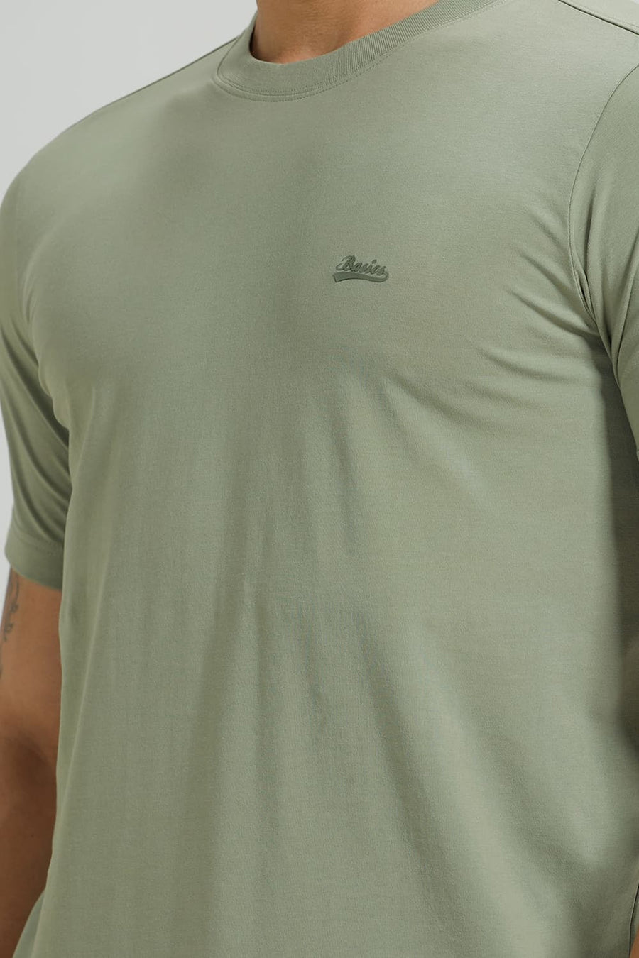 BASICS REGULAR FIT OIL GREEN COTTON STRETCH CREW T-SHIRT