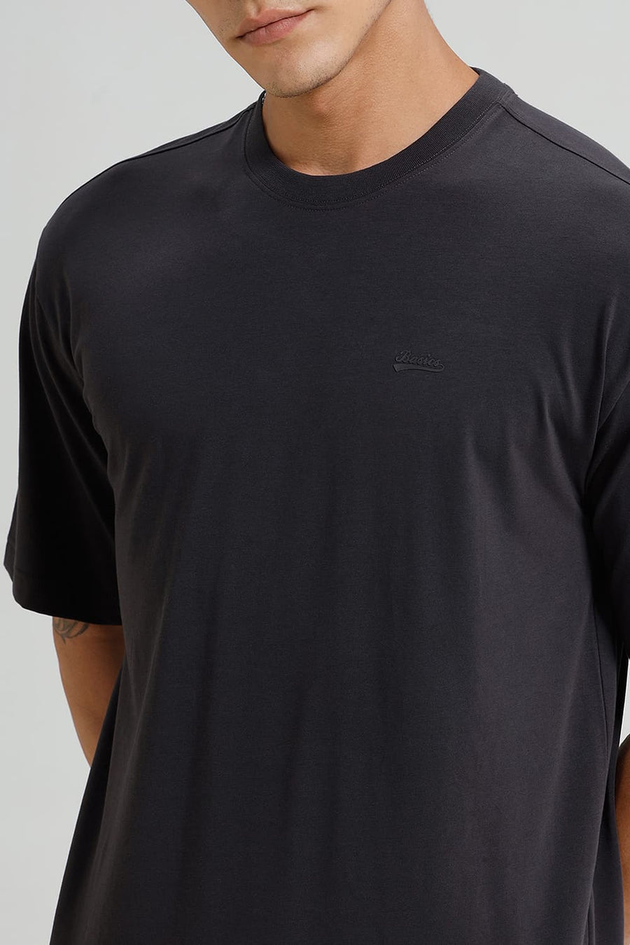 BASICS RELAXED FIT CHARCOAL ART COTTON STRETCH CREW T-SHIRT