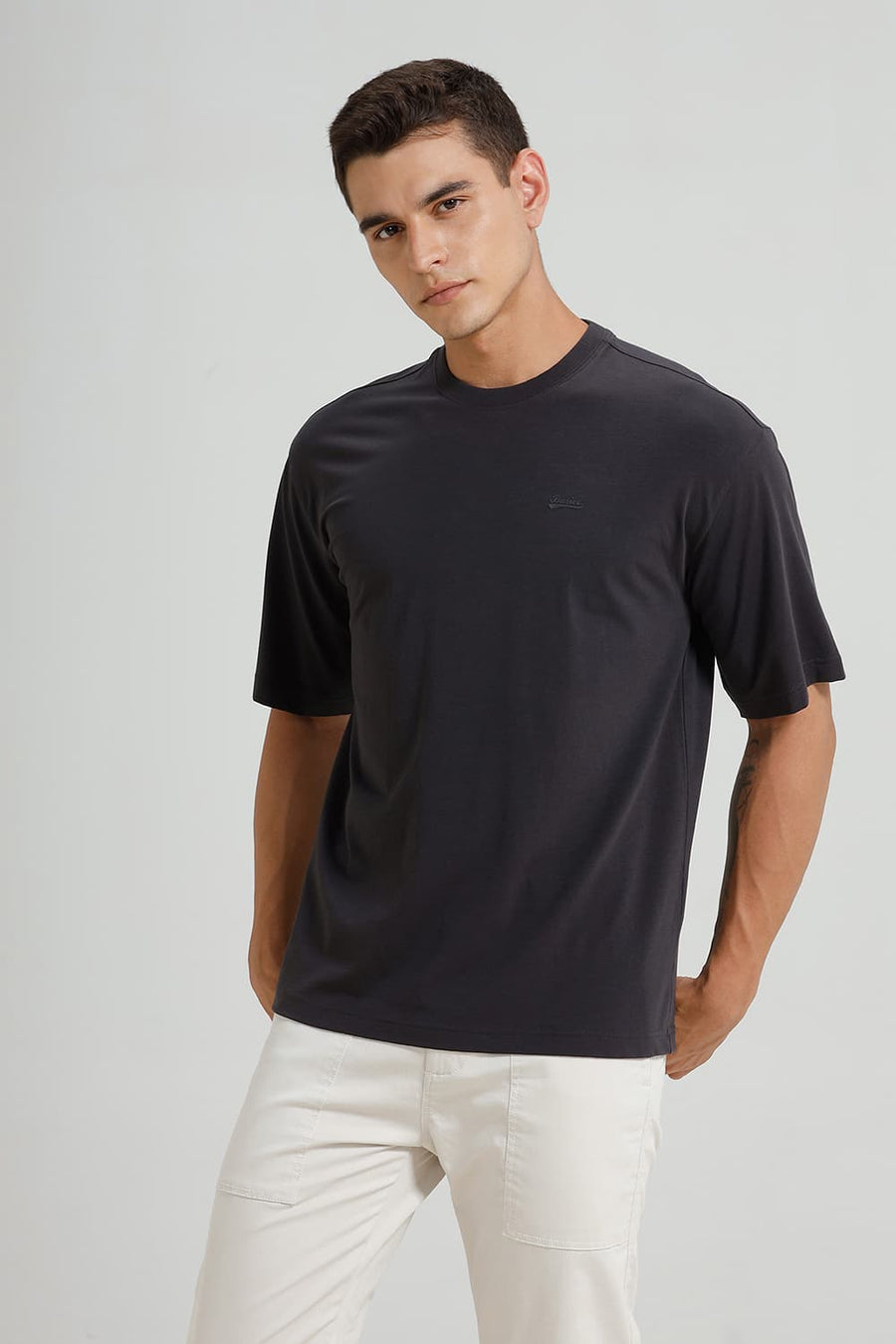 BASICS RELAXED FIT CHARCOAL ART COTTON STRETCH CREW T-SHIRT