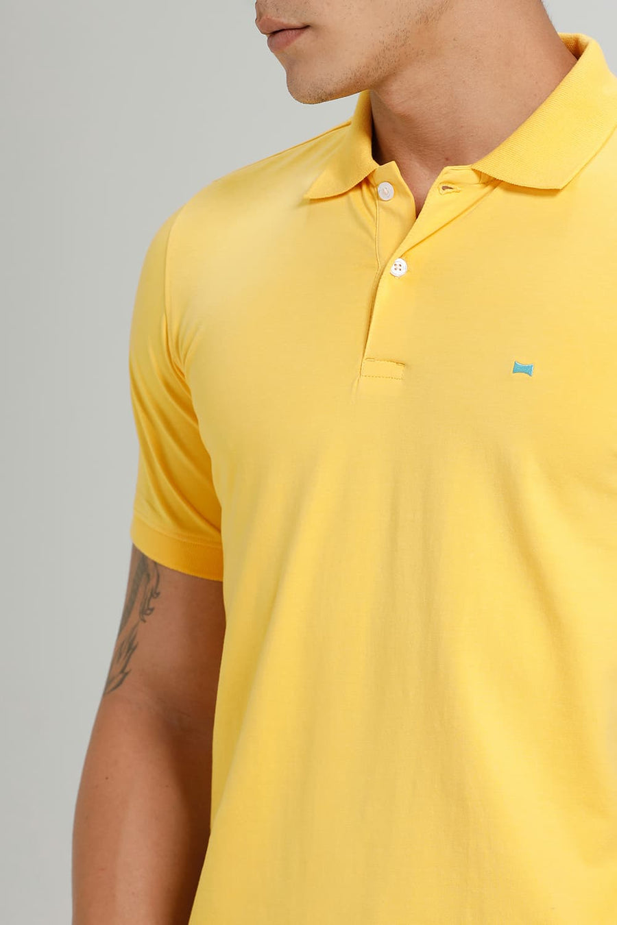 BASICS REGULAR FIT BANANA COTTON STRETCH POLO T-SHIRT