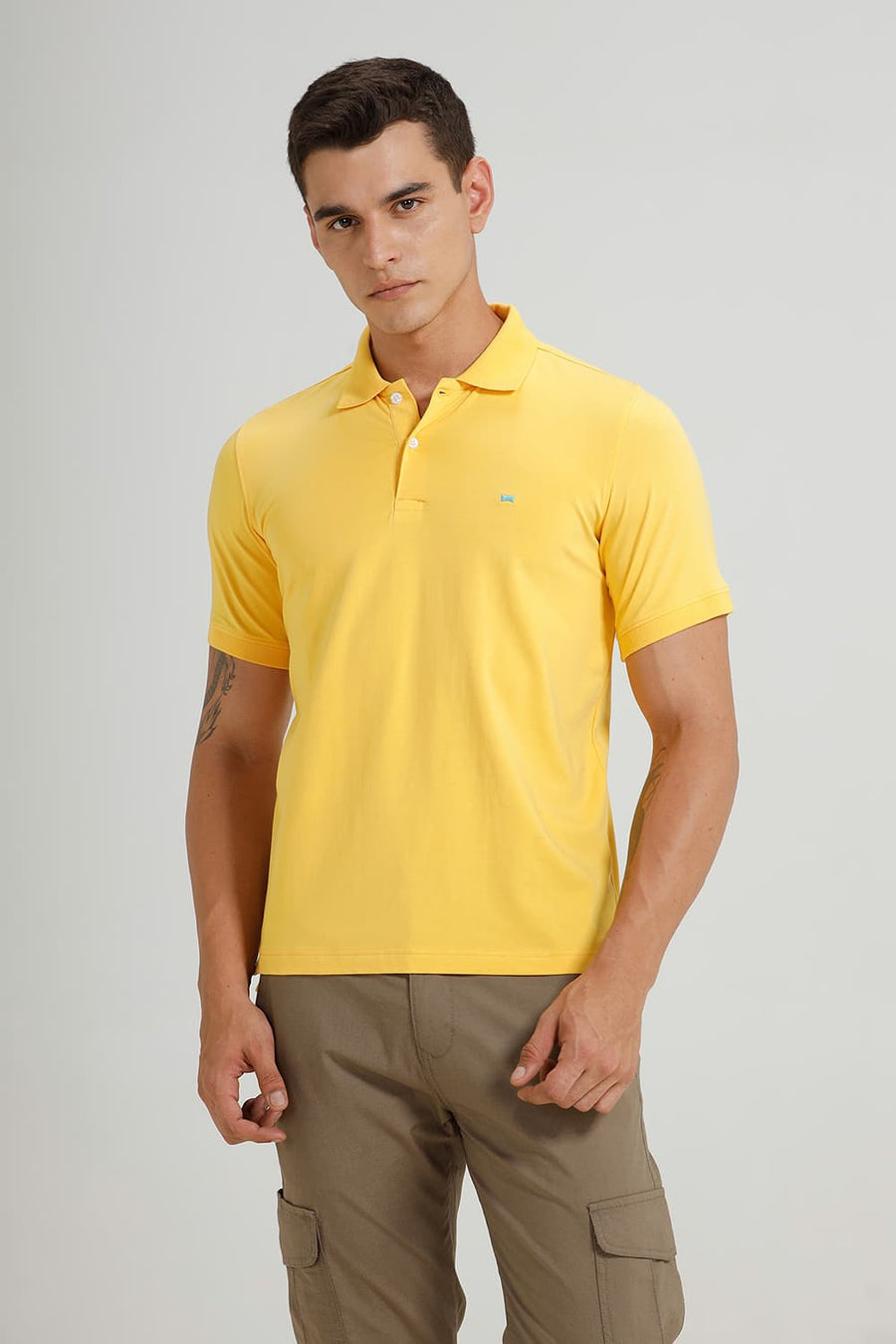 BASICS REGULAR FIT BANANA COTTON STRETCH POLO T-SHIRT