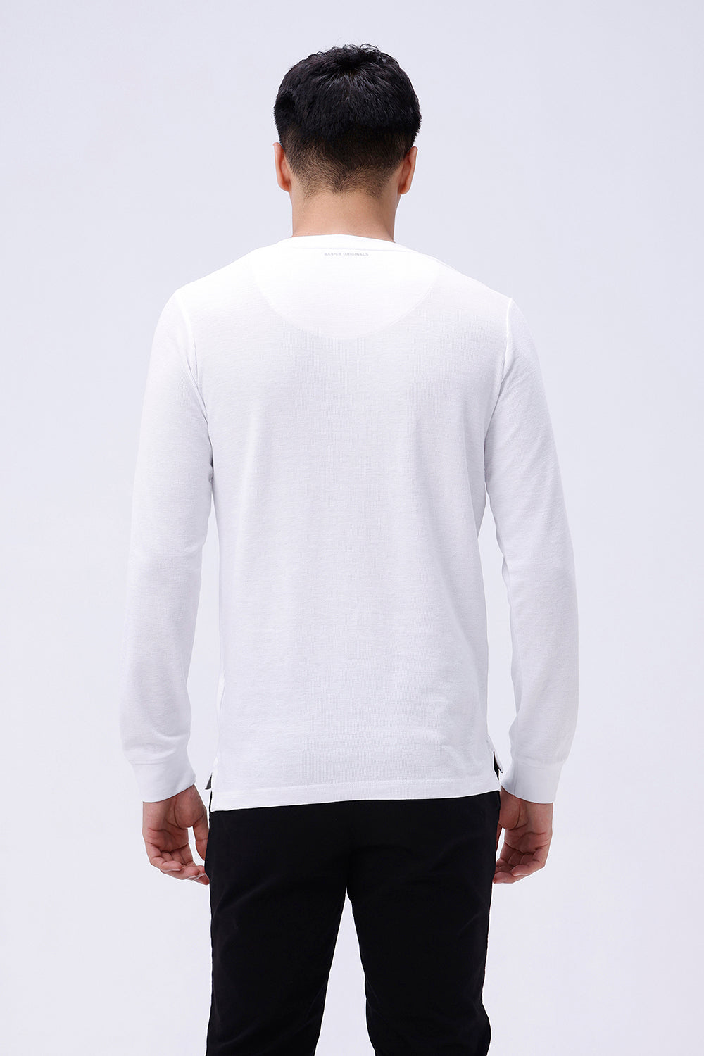 REGULAR FIT COTTON POLYESTER HENLEY T-SHIRT