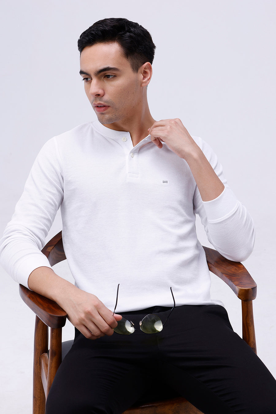 BASICS REGULAR FIT LUCENT WHITE COTTON POLYESTER HENLEY T-SHIRT