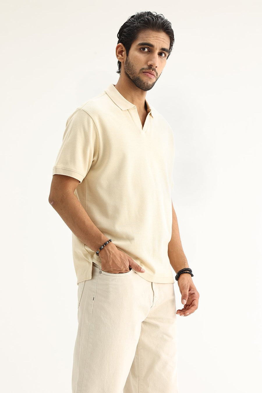 BASICS REGULAR FIT BLEACHED SAND COTTON JOHNNY POLO T-SHIRT