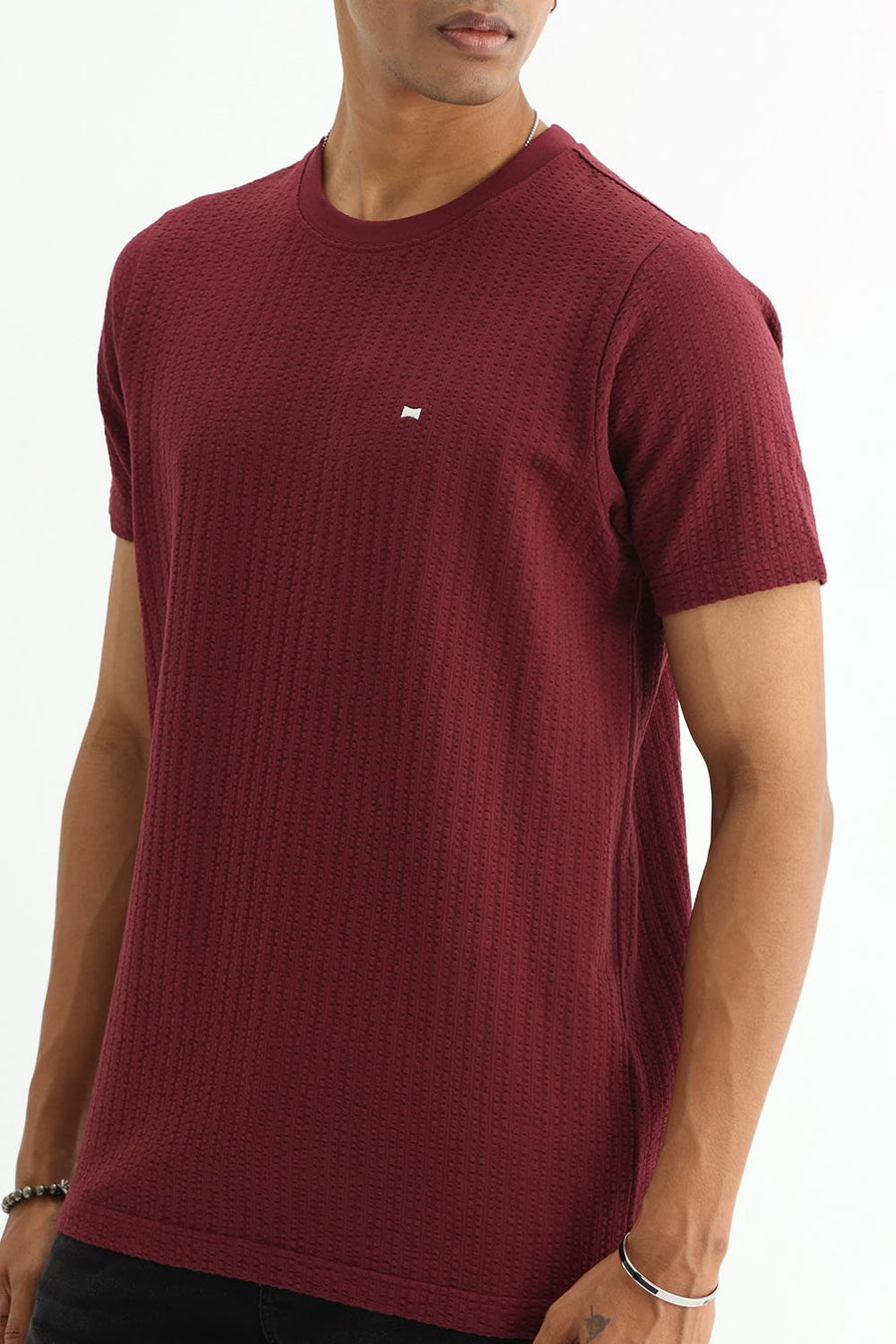 BASICS REGULAR FIT MAROON BANNER COTTON CREW T-SHIRT