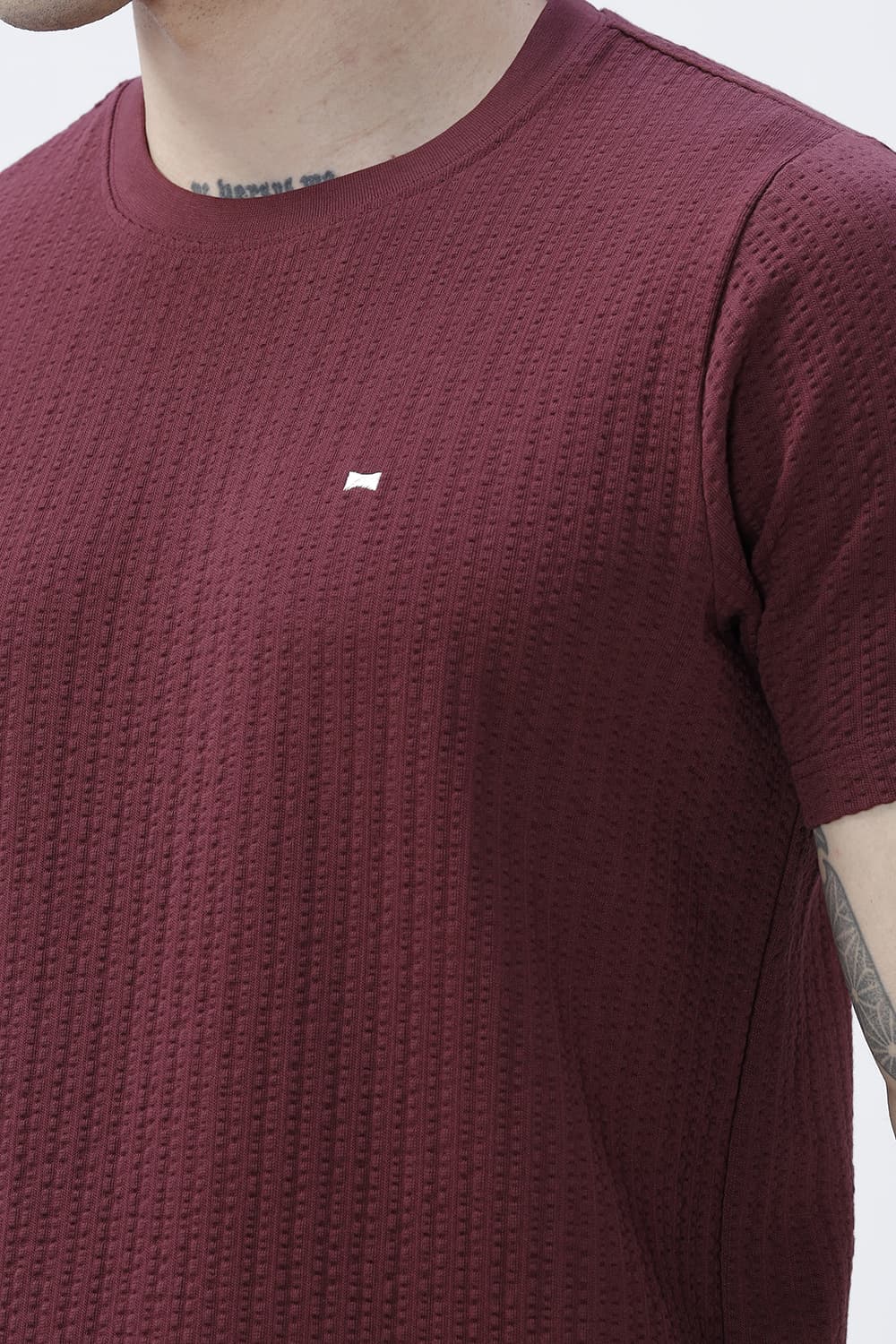 BASICS REGULAR FIT MAROON BANNER COTTON CREW T-SHIRT